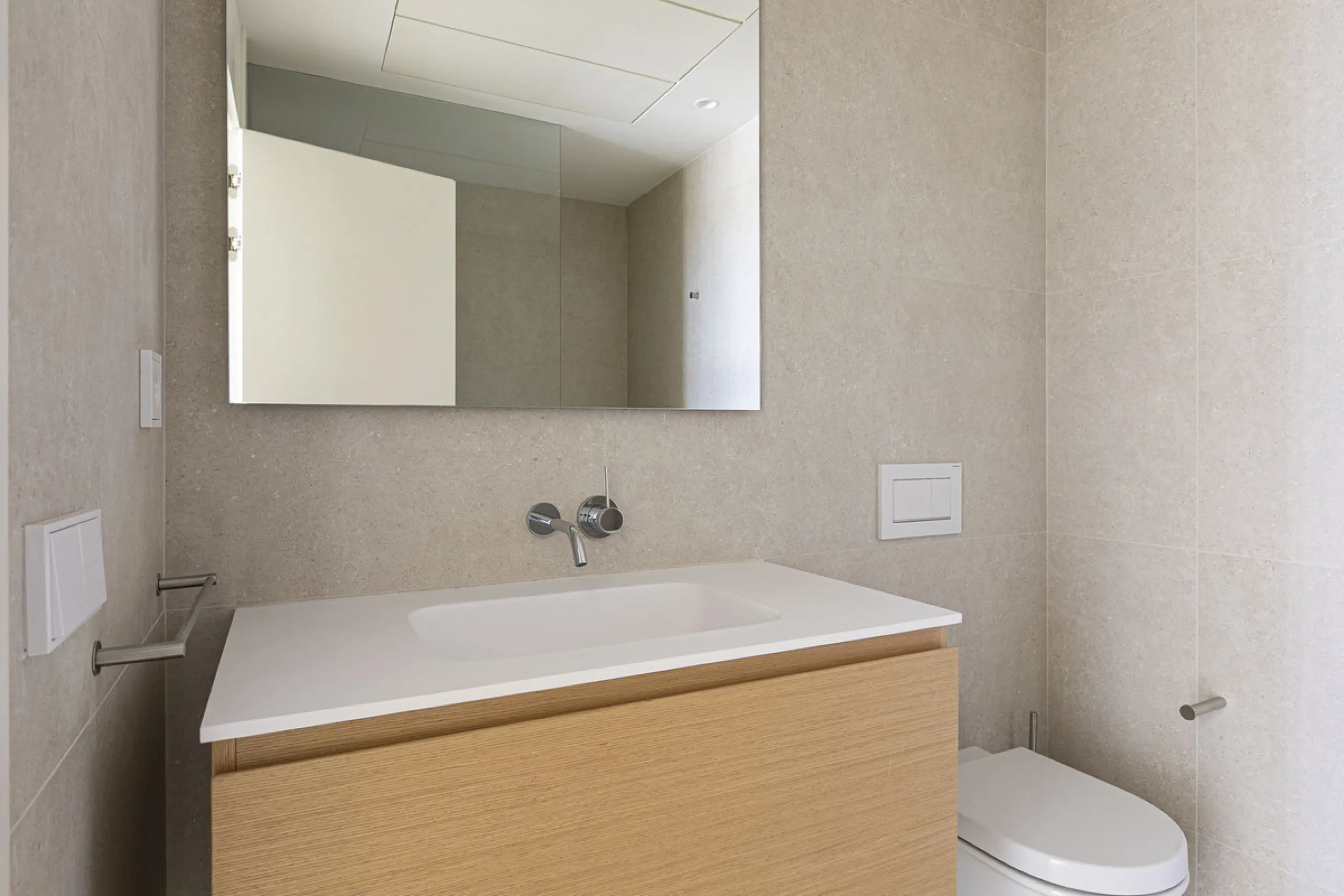 Apartment - Middle Floor Apartment в продаже в Benahavís, Málaga. В доме 3 спален и 3 ванных комнат. Площадь дома 278 м²