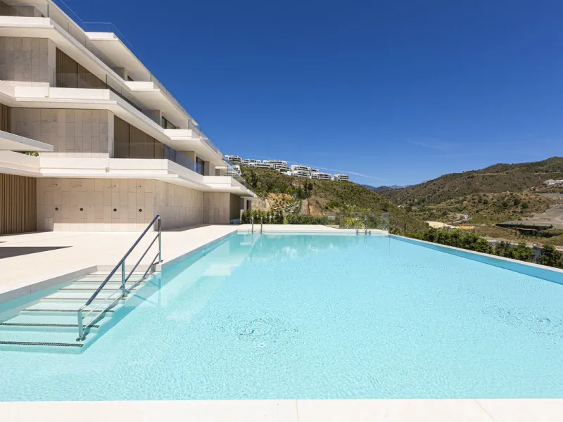 Apartment - Middle Floor Apartment в продаже в Benahavís, Málaga. В доме 3 спален и 3 ванных комнат. Площадь дома 278 м²