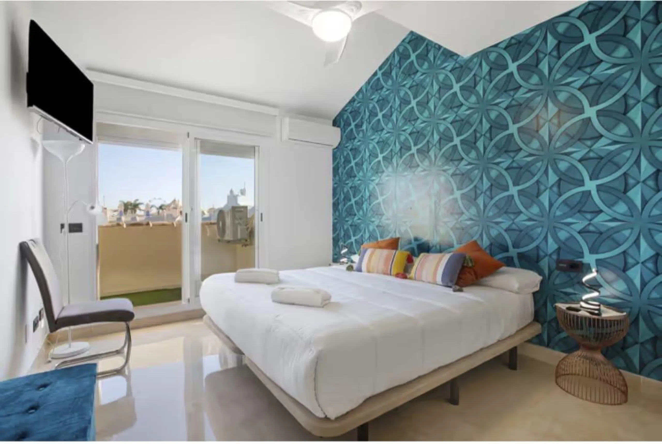 Apartment - Penthouse в продаже в Benalmadena, Málaga. В доме 3 спален и 3 ванных комнат. Площадь дома 202 м²