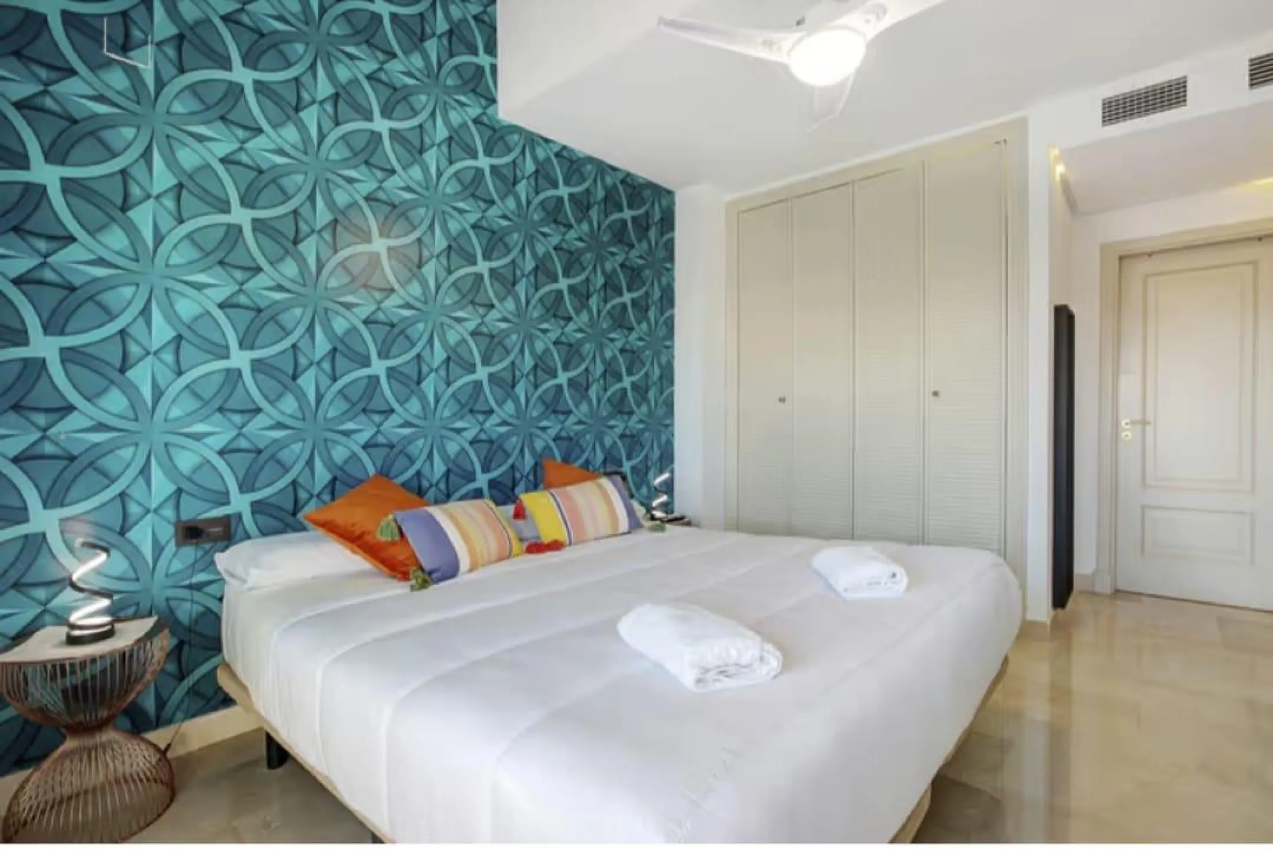 Apartment - Penthouse в продаже в Benalmadena, Málaga. В доме 3 спален и 3 ванных комнат. Площадь дома 202 м²