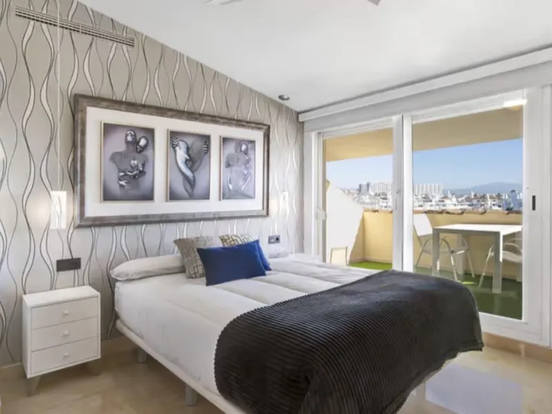 Apartment - Penthouse в продаже в Benalmadena, Málaga. В доме 3 спален и 3 ванных комнат. Площадь дома 202 м²