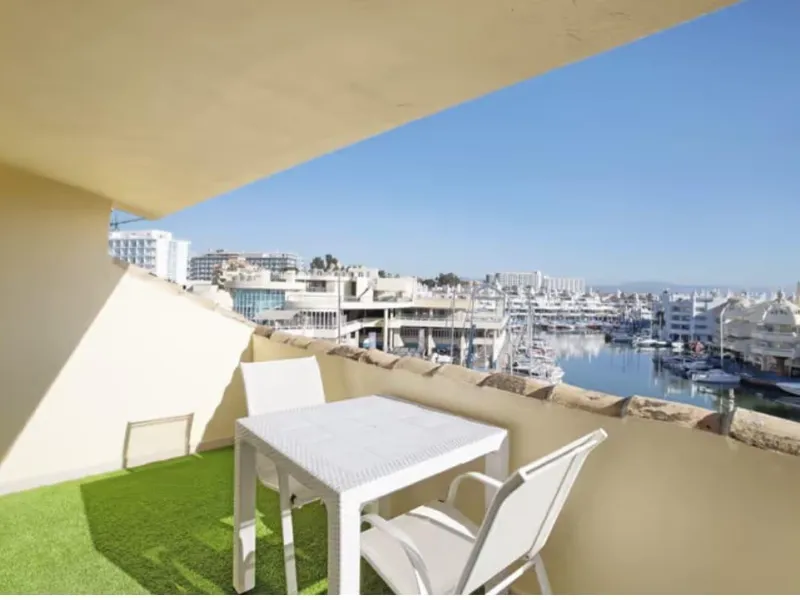 Apartment - Penthouse в продаже в Benalmadena, Málaga. В доме 3 спален и 3 ванных комнат. Площадь дома 202 м²