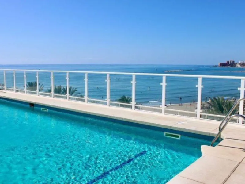 Apartment - Penthouse в продаже в Benalmadena, Málaga. В доме 3 спален и 3 ванных комнат. Площадь дома 202 м²