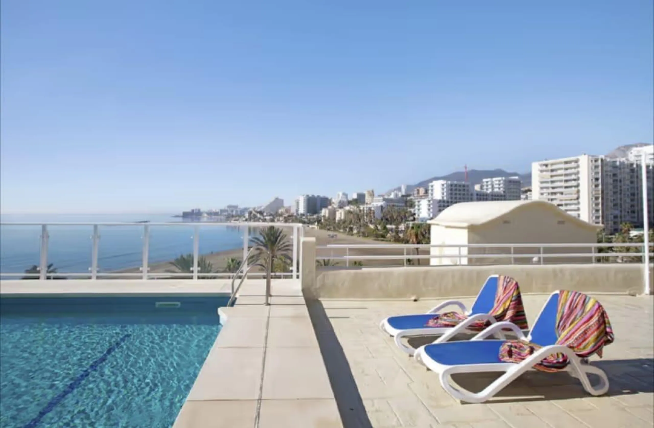 Apartment - Penthouse в продаже в Benalmadena, Málaga. В доме 3 спален и 3 ванных комнат. Площадь дома 202 м²