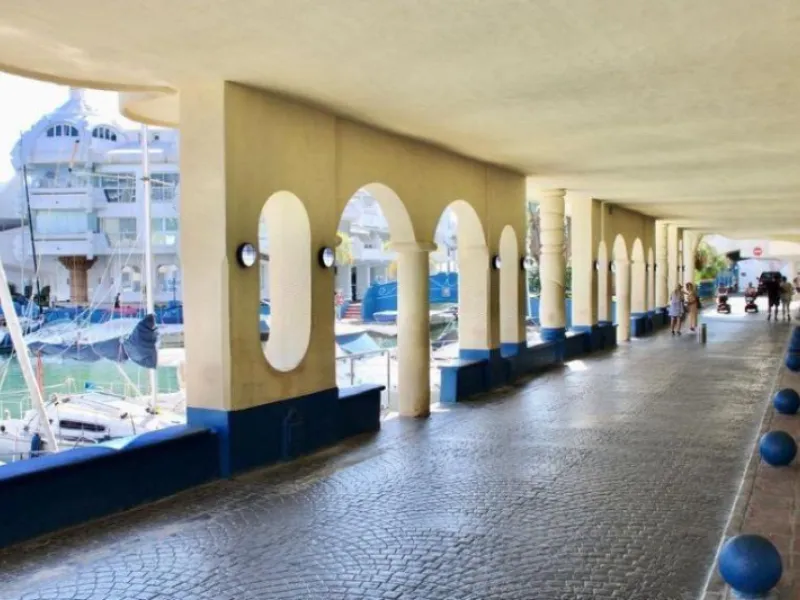 Apartment - Penthouse в продаже в Benalmadena, Málaga. В доме 3 спален и 3 ванных комнат. Площадь дома 202 м²