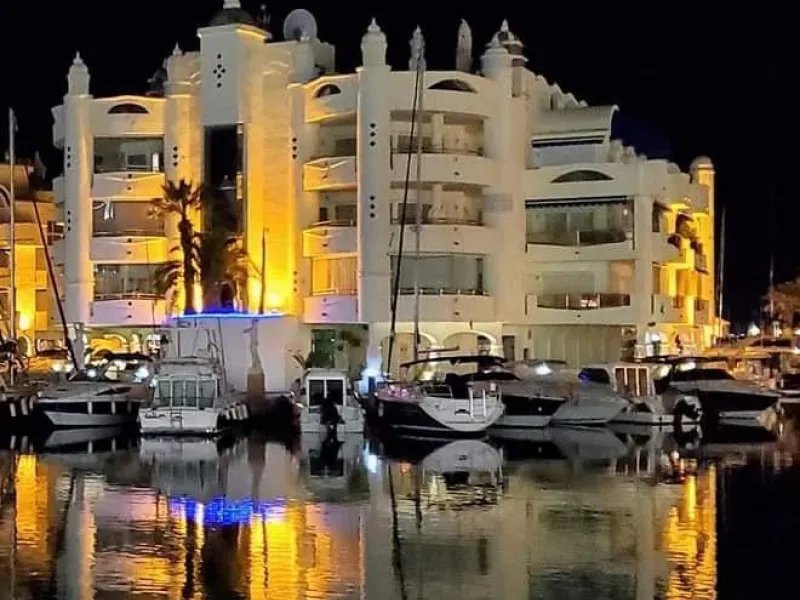 Apartment - Penthouse в продаже в Benalmadena, Málaga. В доме 3 спален и 3 ванных комнат. Площадь дома 202 м²