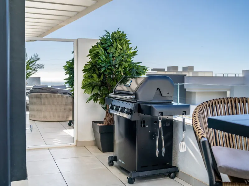 ¡RARE OPORTUNITY! Stunning Top-Floor Twin Apartments in Higuerón West.