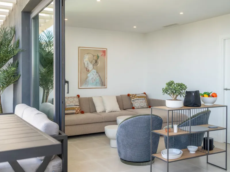 ¡RARE OPORTUNITY! Stunning Top-Floor Twin Apartments in Higuerón West.