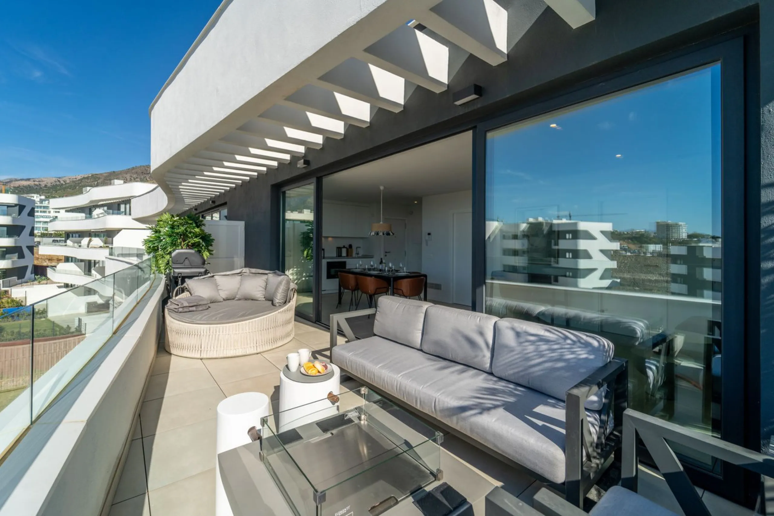 ¡RARE OPORTUNITY! Stunning Top-Floor Twin Apartments in Higuerón West.