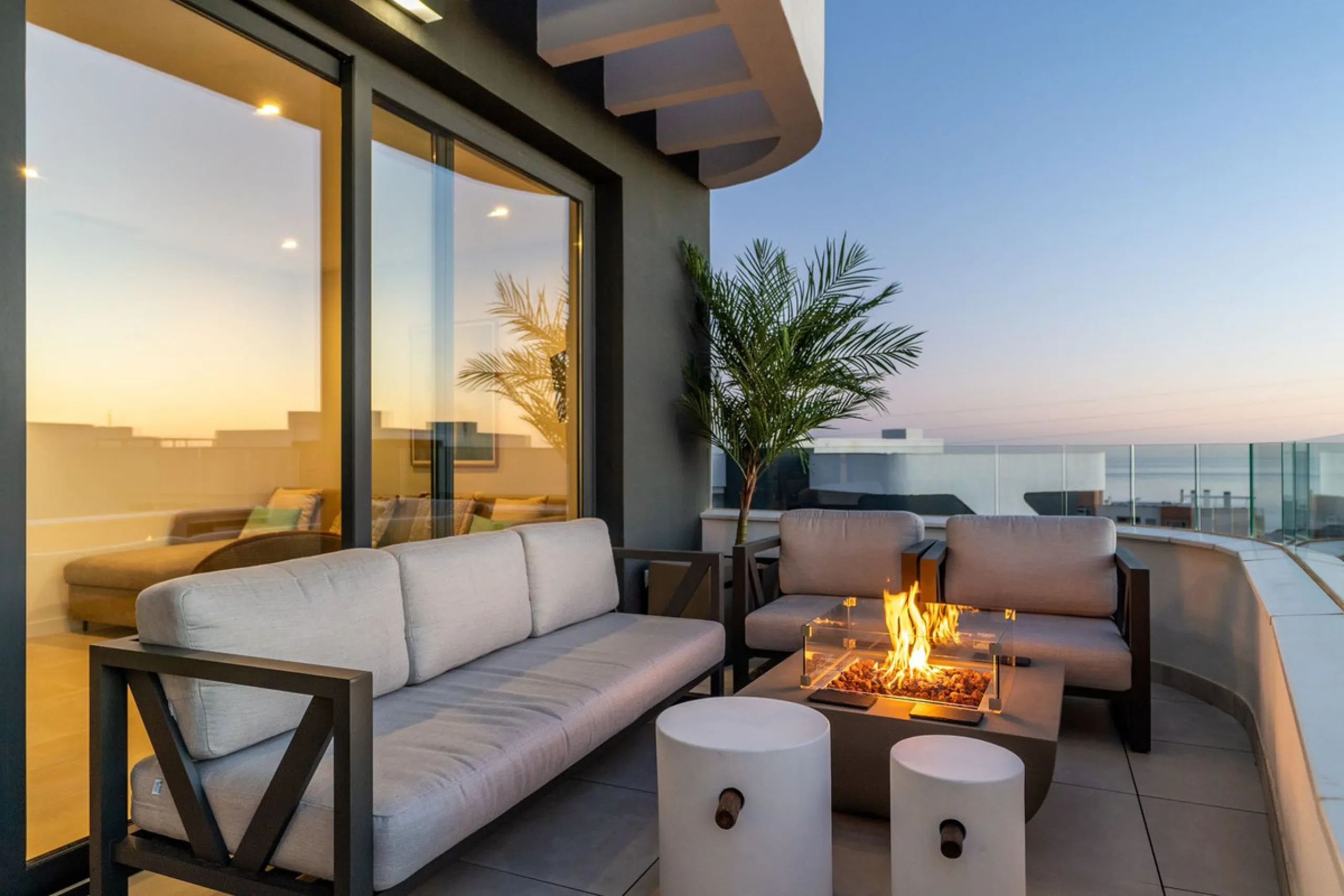 ¡RARE OPORTUNITY! Stunning Top-Floor Twin Apartments in Higuerón West.