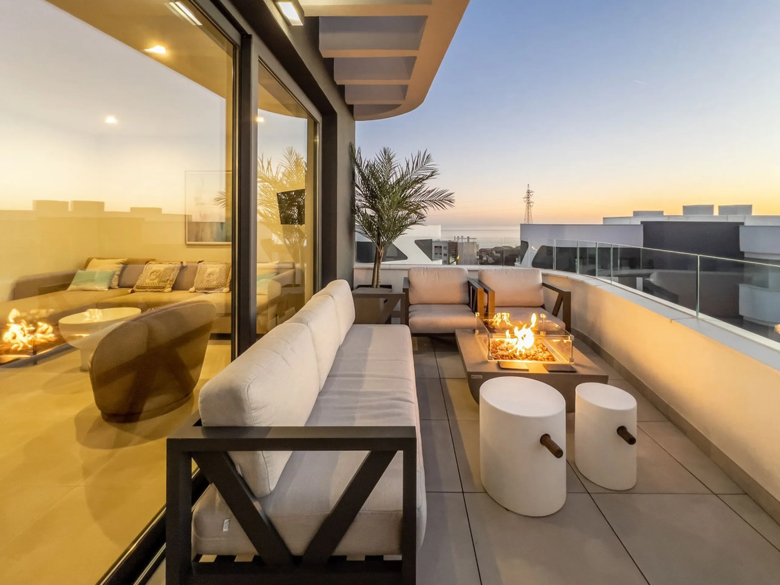 ¡RARE OPORTUNITY! Stunning Top-Floor Twin Apartments in Higuerón West.