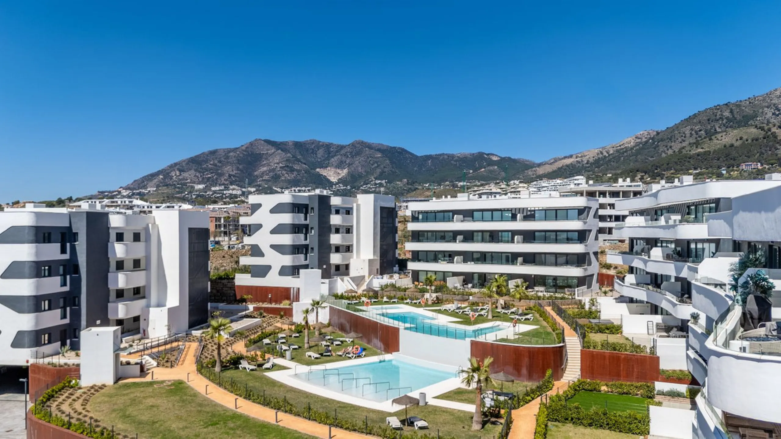 ¡RARE OPORTUNITY! Stunning Top-Floor Twin Apartments in Higuerón West.