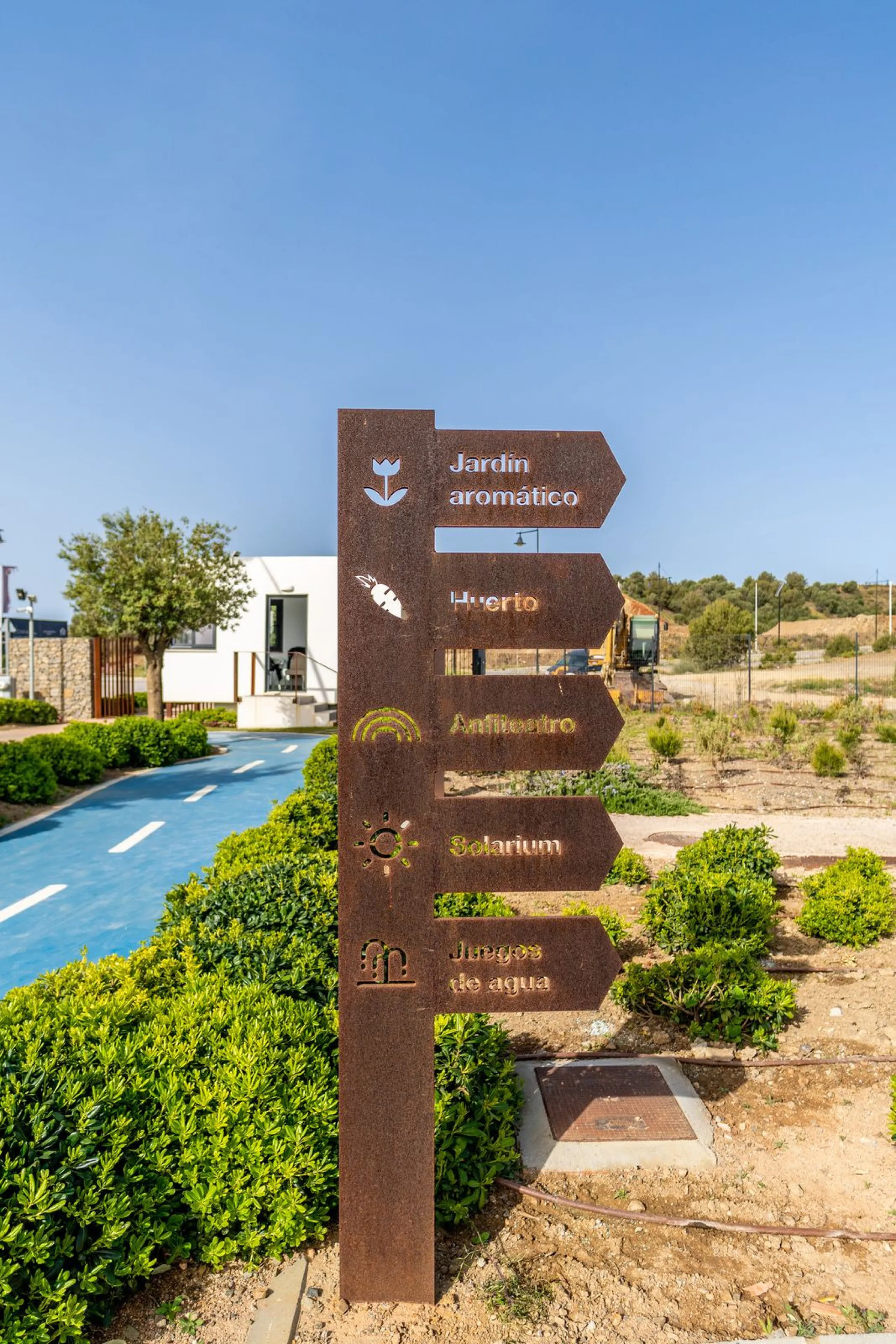 ¡RARE OPORTUNITY! Stunning Top-Floor Twin Apartments in Higuerón West.