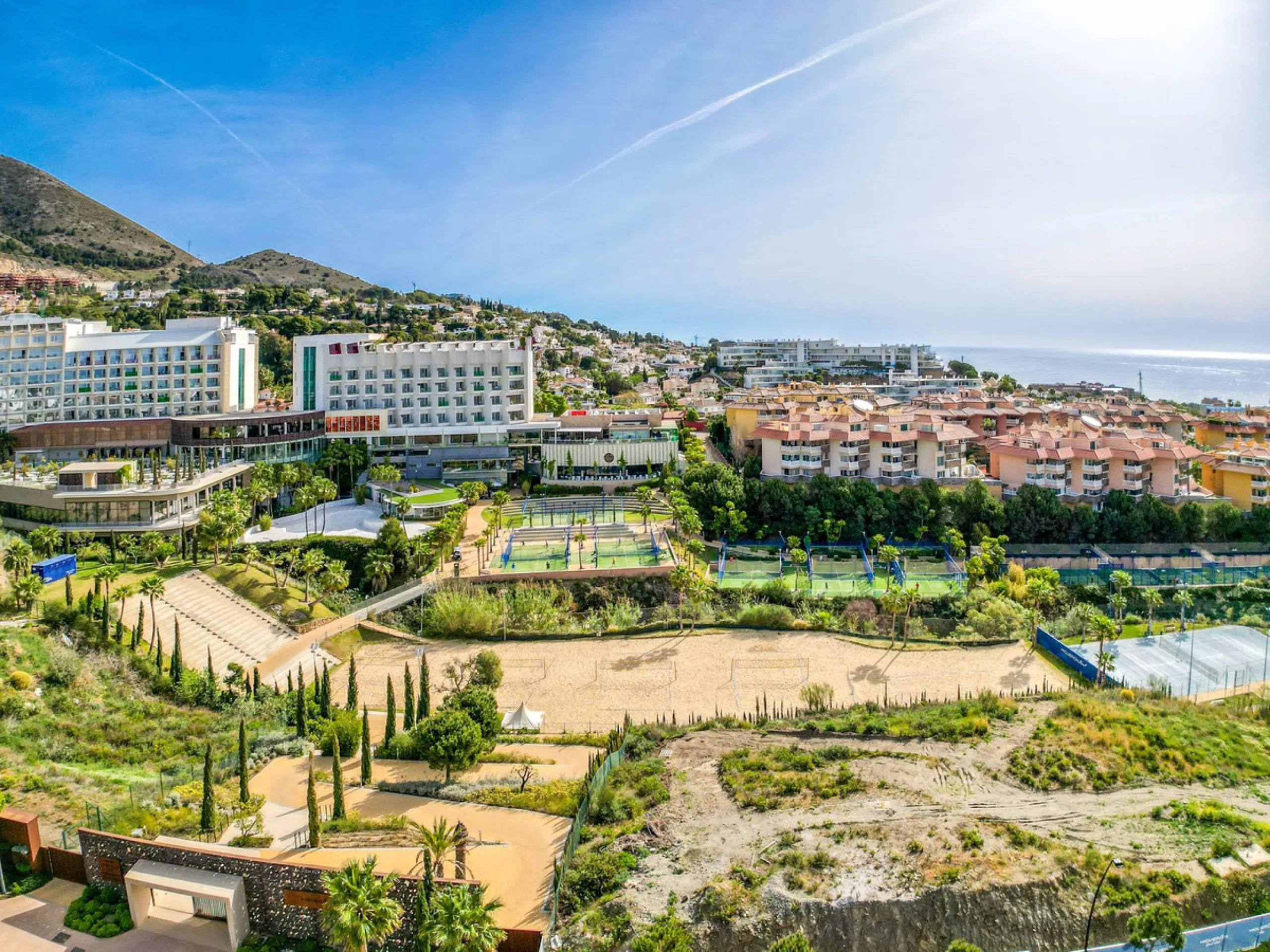 ¡RARE OPORTUNITY! Stunning Top-Floor Twin Apartments in Higuerón West.