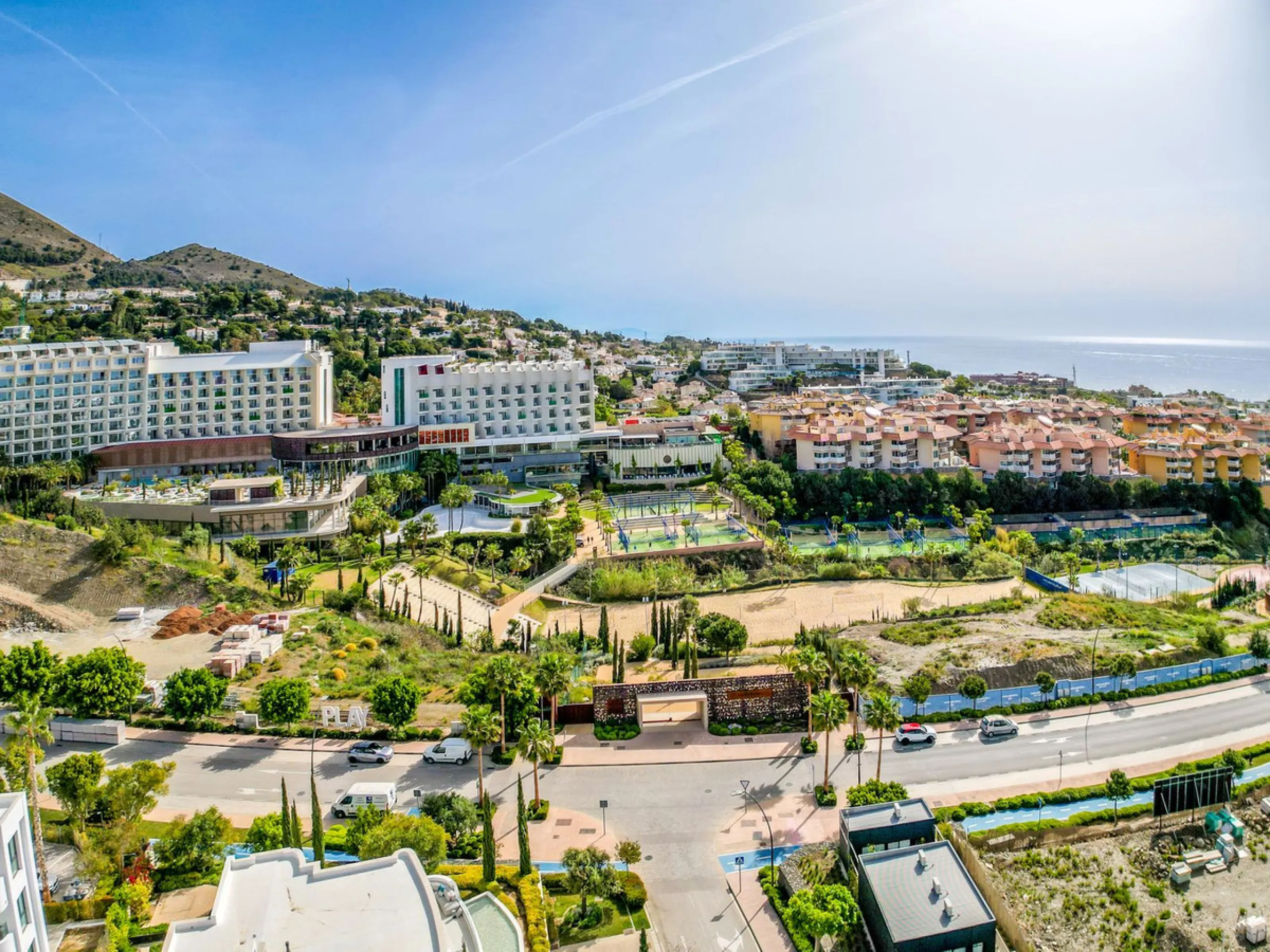 ¡RARE OPORTUNITY! Stunning Top-Floor Twin Apartments in Higuerón West.