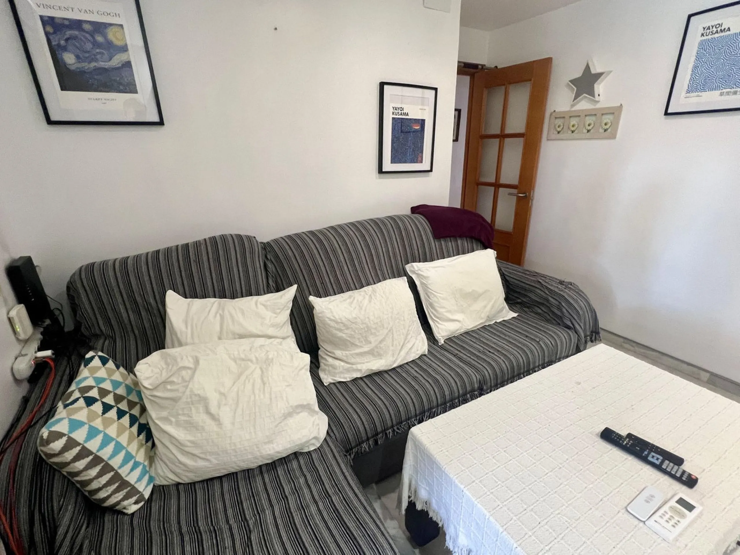 Apartment - Middle Floor Apartment в продаже в Estepona, Málaga. В доме 3 спален и 2 ванных комнат. Площадь дома 98 м²