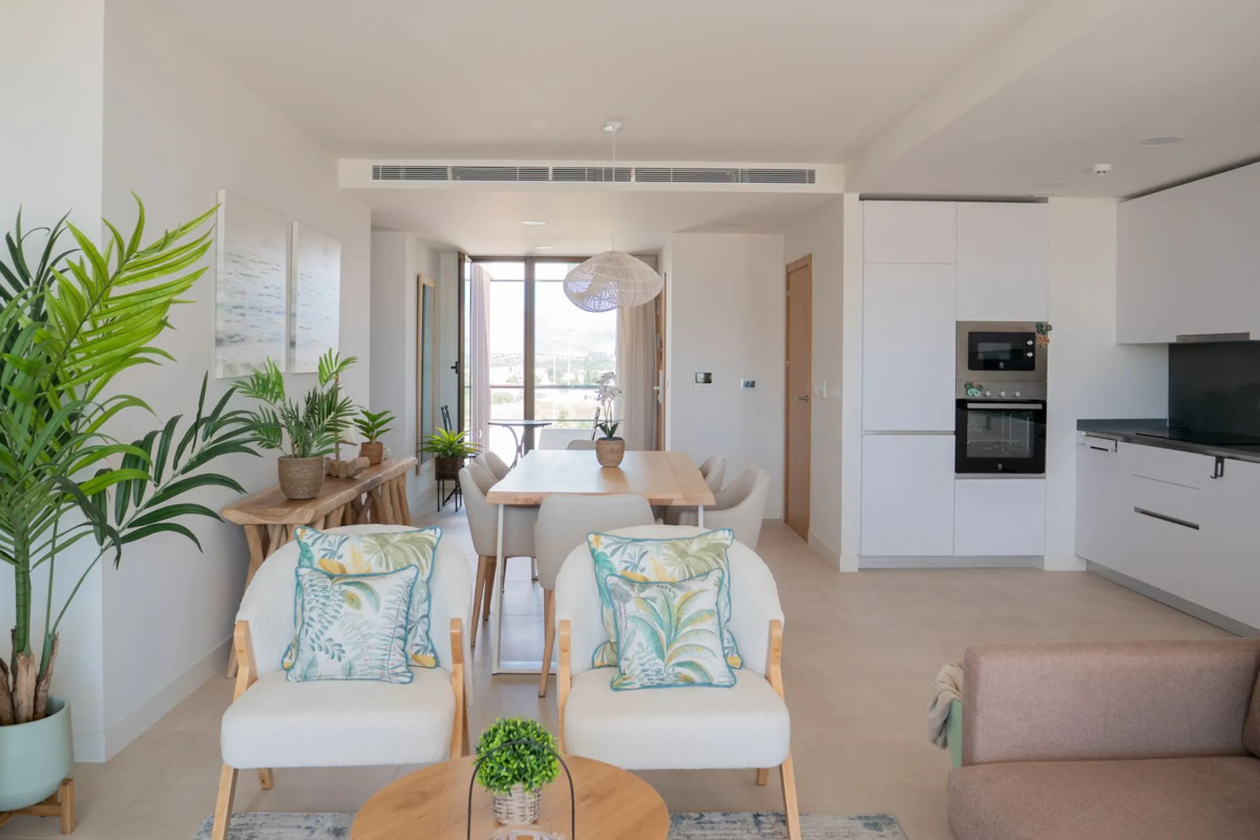 Apartment - Middle Floor Apartment в продаже в Casares, Málaga. В доме 2 спален и 2 ванных комнат. Площадь дома 100 м²
