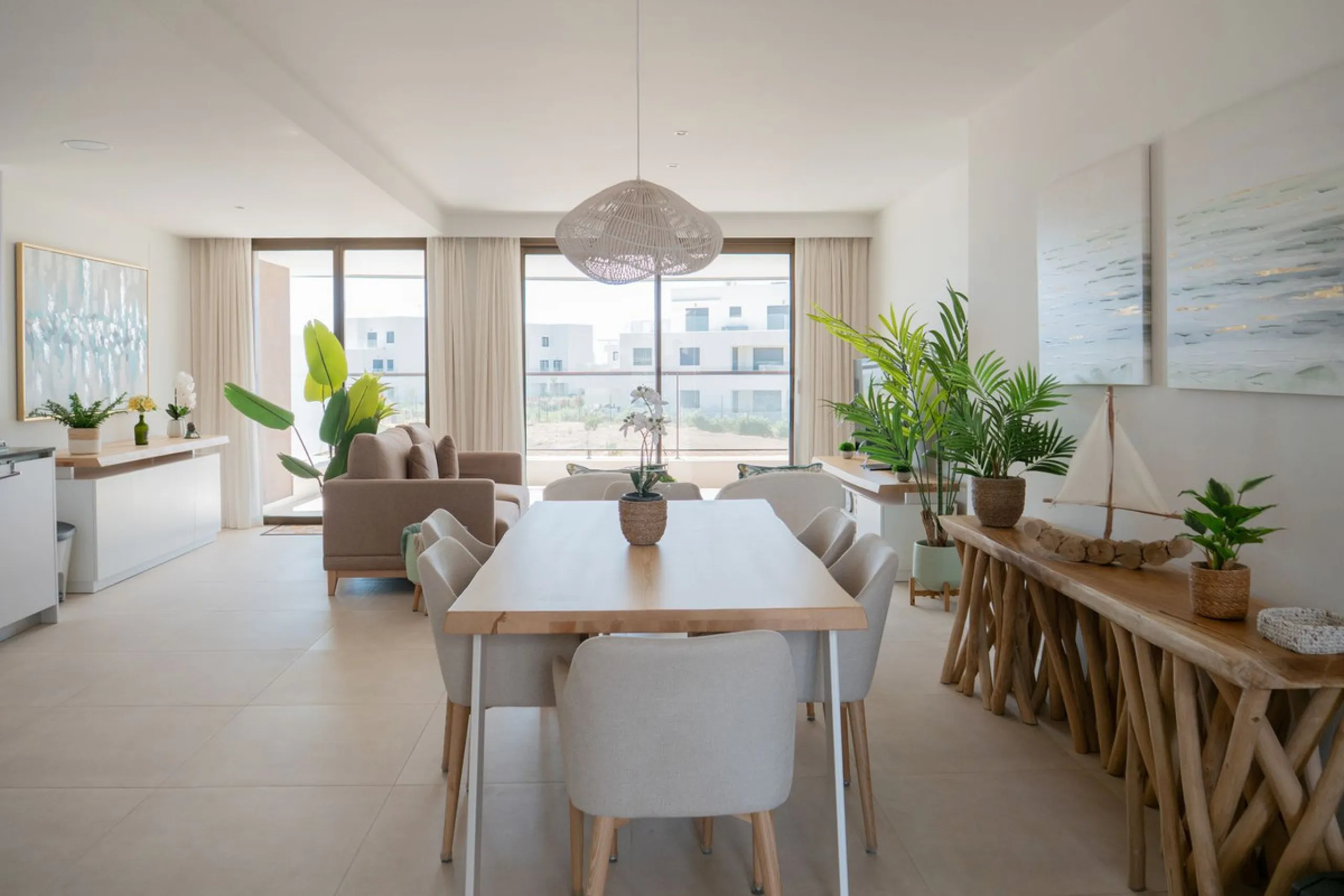Apartment - Middle Floor Apartment в продаже в Casares, Málaga. В доме 2 спален и 2 ванных комнат. Площадь дома 100 м²