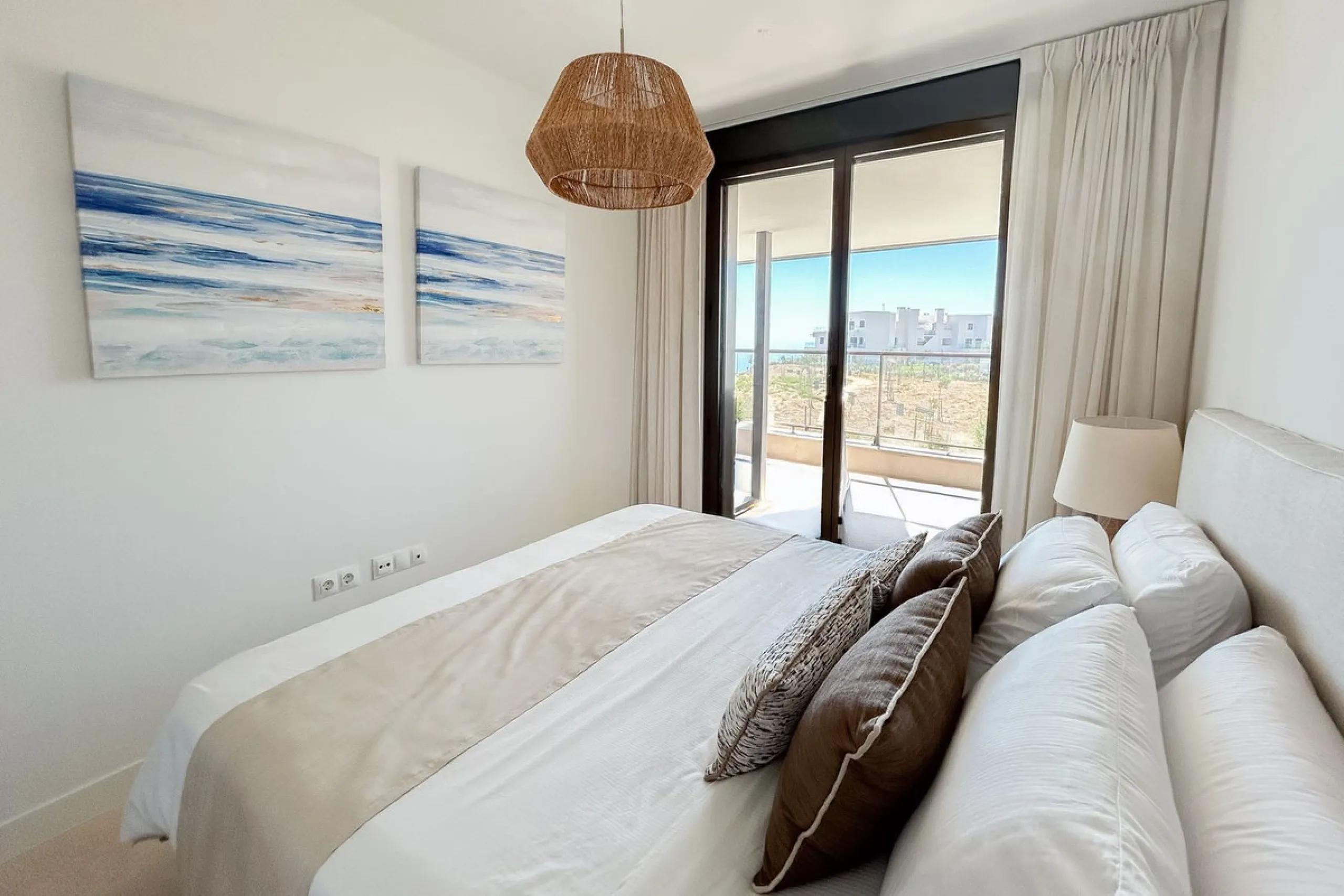 Apartment - Middle Floor Apartment в продаже в Casares, Málaga. В доме 2 спален и 2 ванных комнат. Площадь дома 100 м²