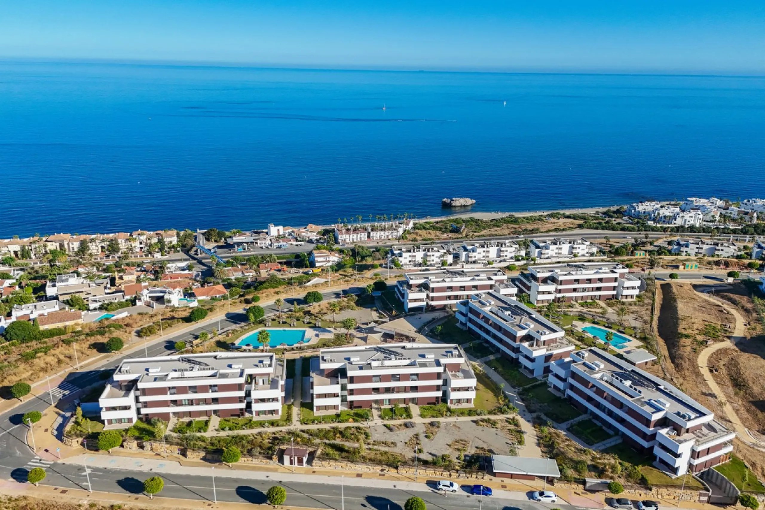Apartment - Middle Floor Apartment в продаже в Casares, Málaga. В доме 2 спален и 2 ванных комнат. Площадь дома 100 м²