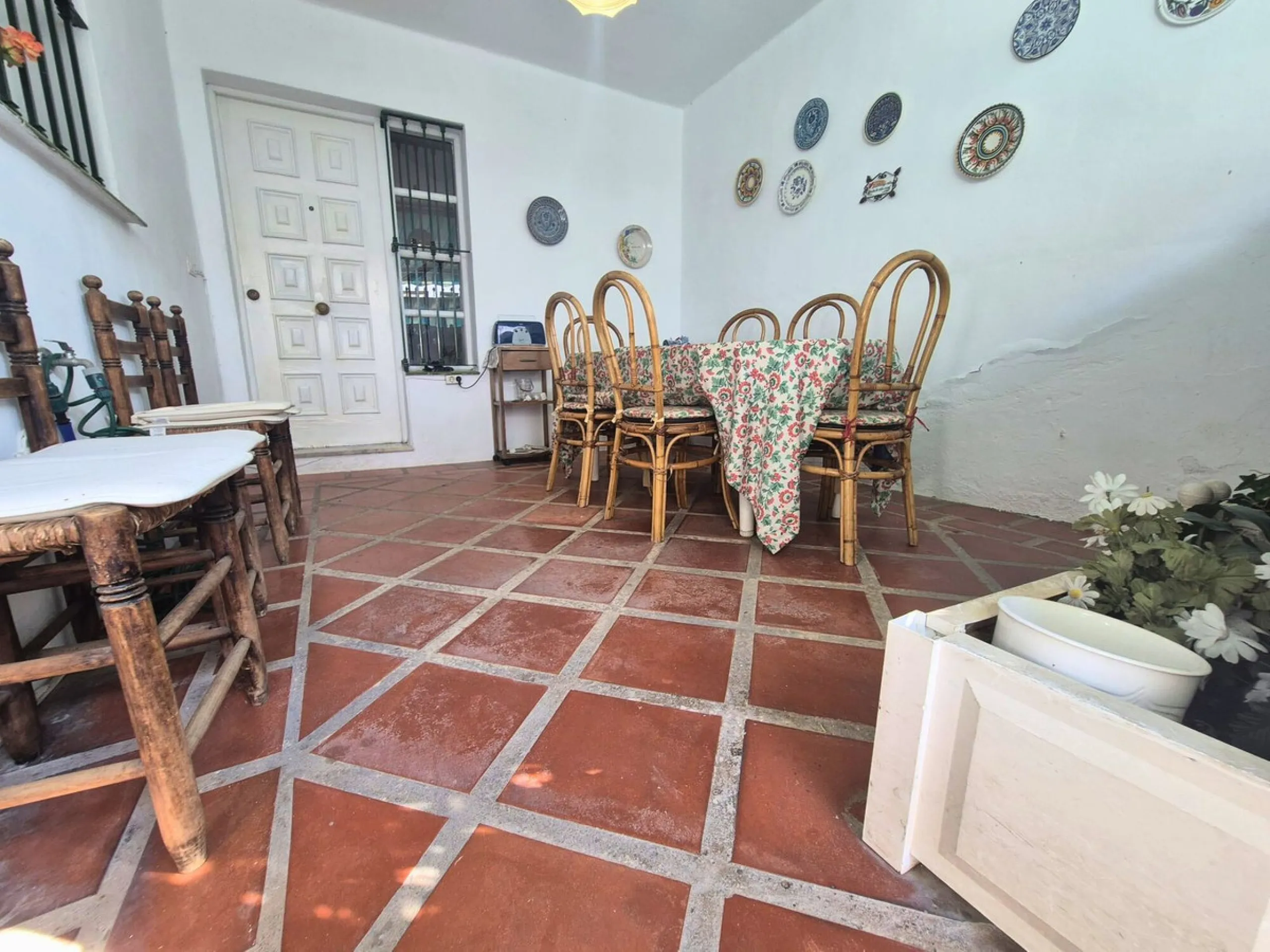 Your Dream Space with Potential in Los Boliches