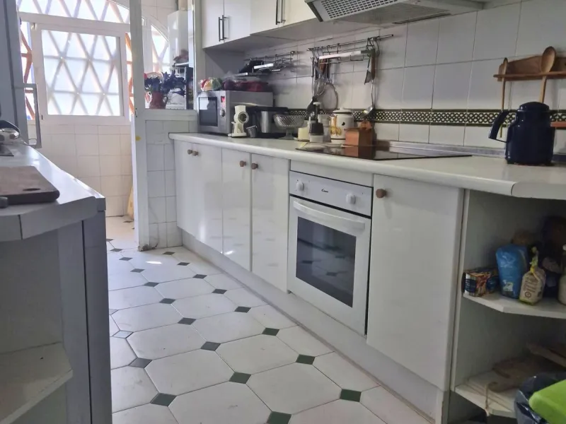 Your Dream Space with Potential in Los Boliches