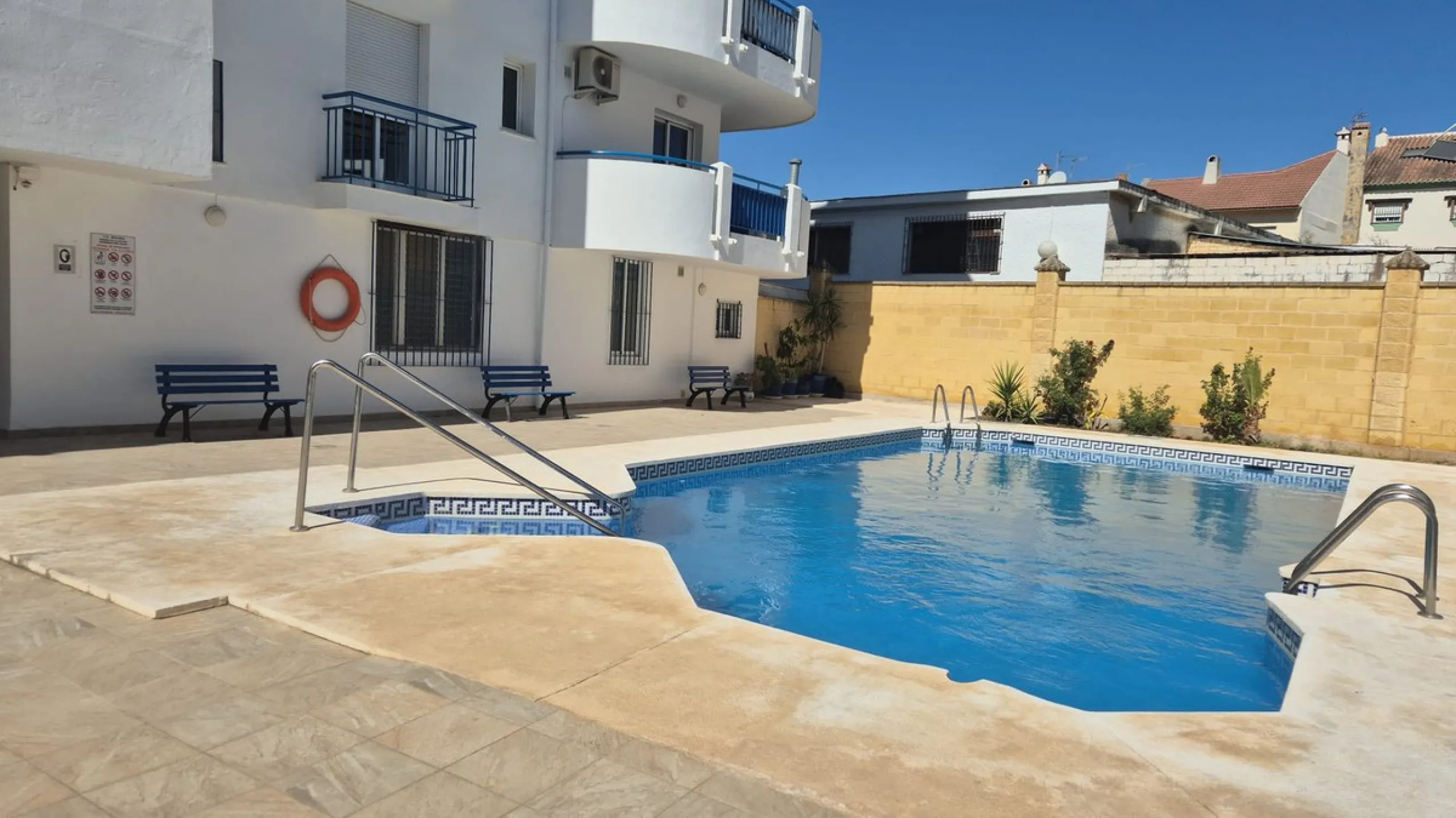 Your Dream Space with Potential in Los Boliches