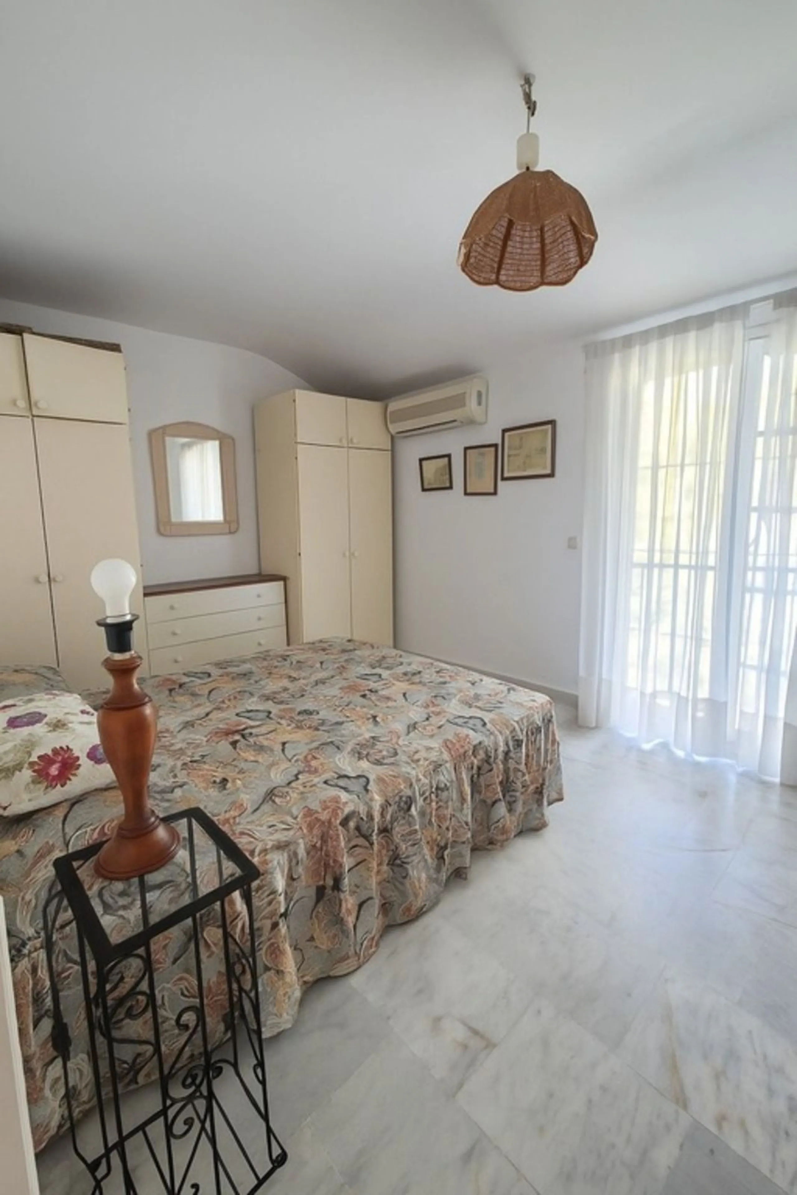 Your Dream Space with Potential in Los Boliches