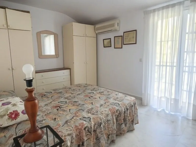 Your Dream Space with Potential in Los Boliches