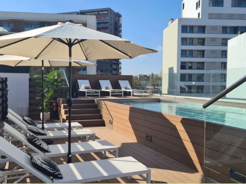 Industrial Loft with Private Rooftop Terrace in Poblenou, Barcelona