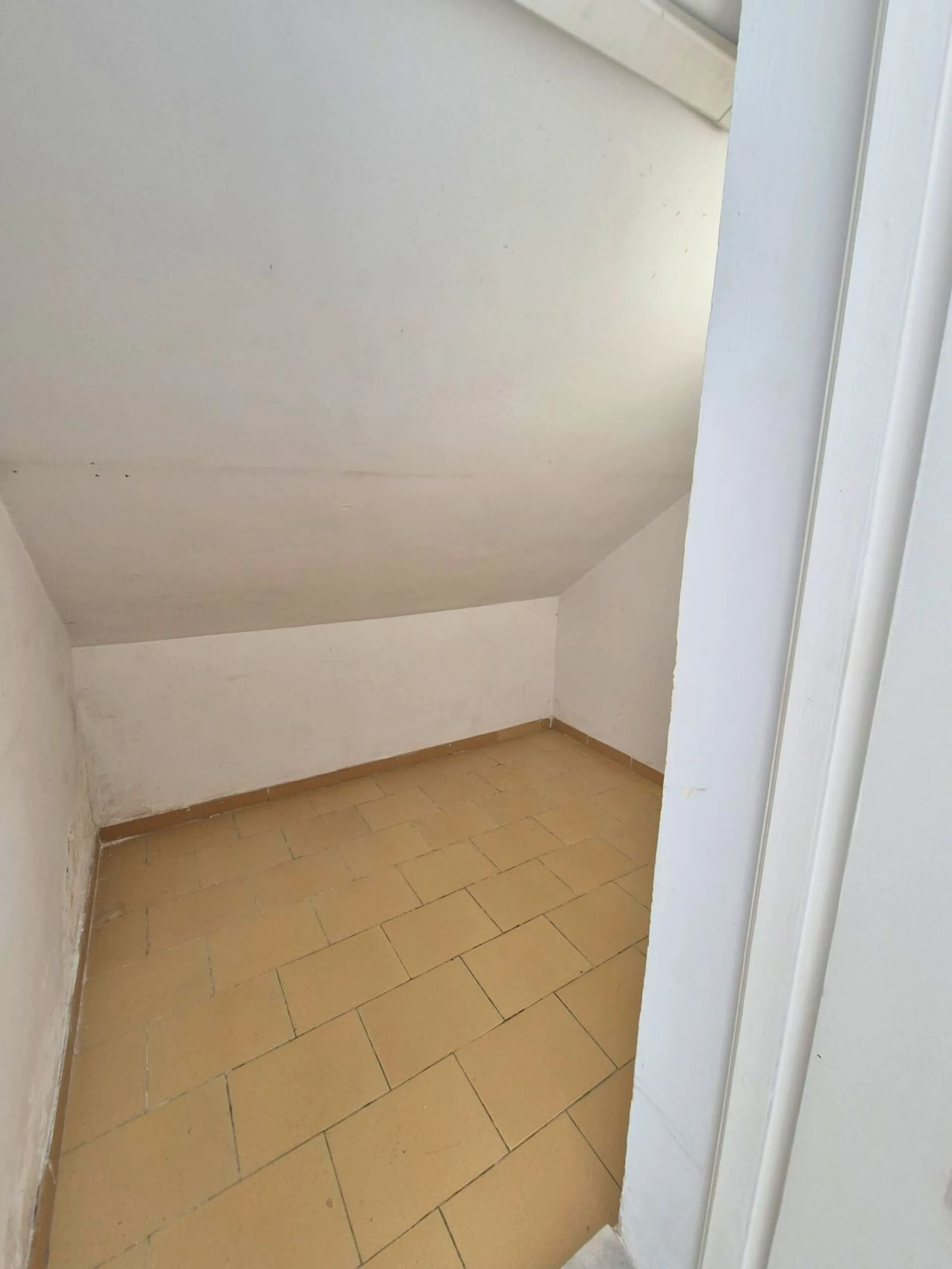 Your Dream Space with Potential in Los Boliches