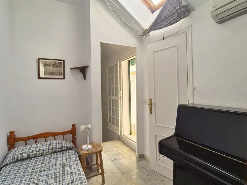 Your Dream Space with Potential in Los Boliches
