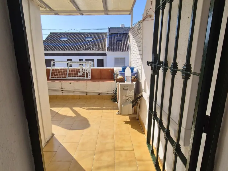 Your Dream Space with Potential in Los Boliches