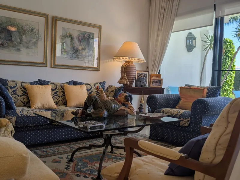 House - Semi-Detached House в продаже в Marbella, Málaga. В доме 4 спален и 5 ванных комнат. Площадь дома 420 м². Площадь участка 395 м²
