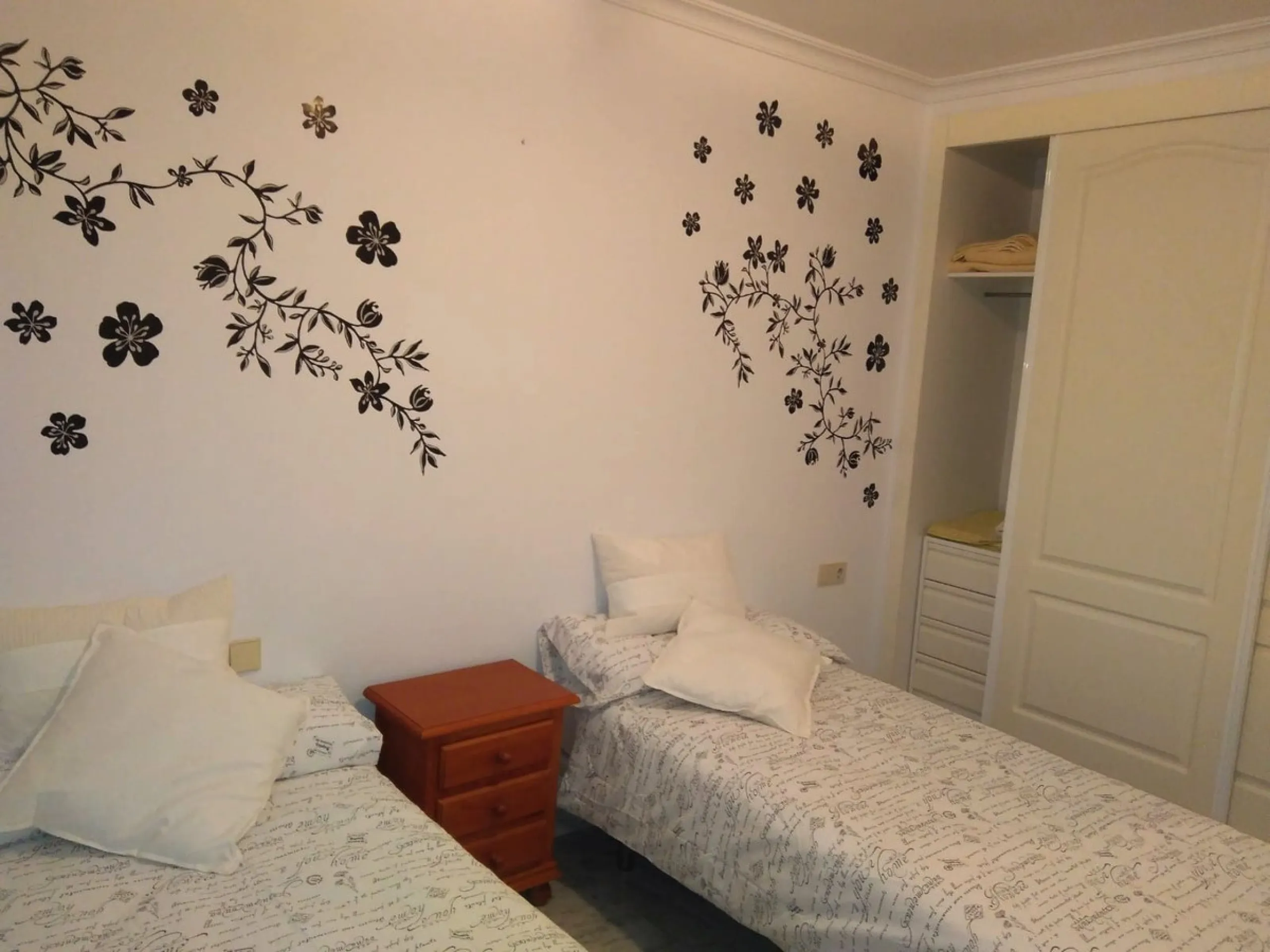 Unique 1-Bedroom Apartment in the Heart of Marbella – Steps from the Beach and Iconic Landmarks!