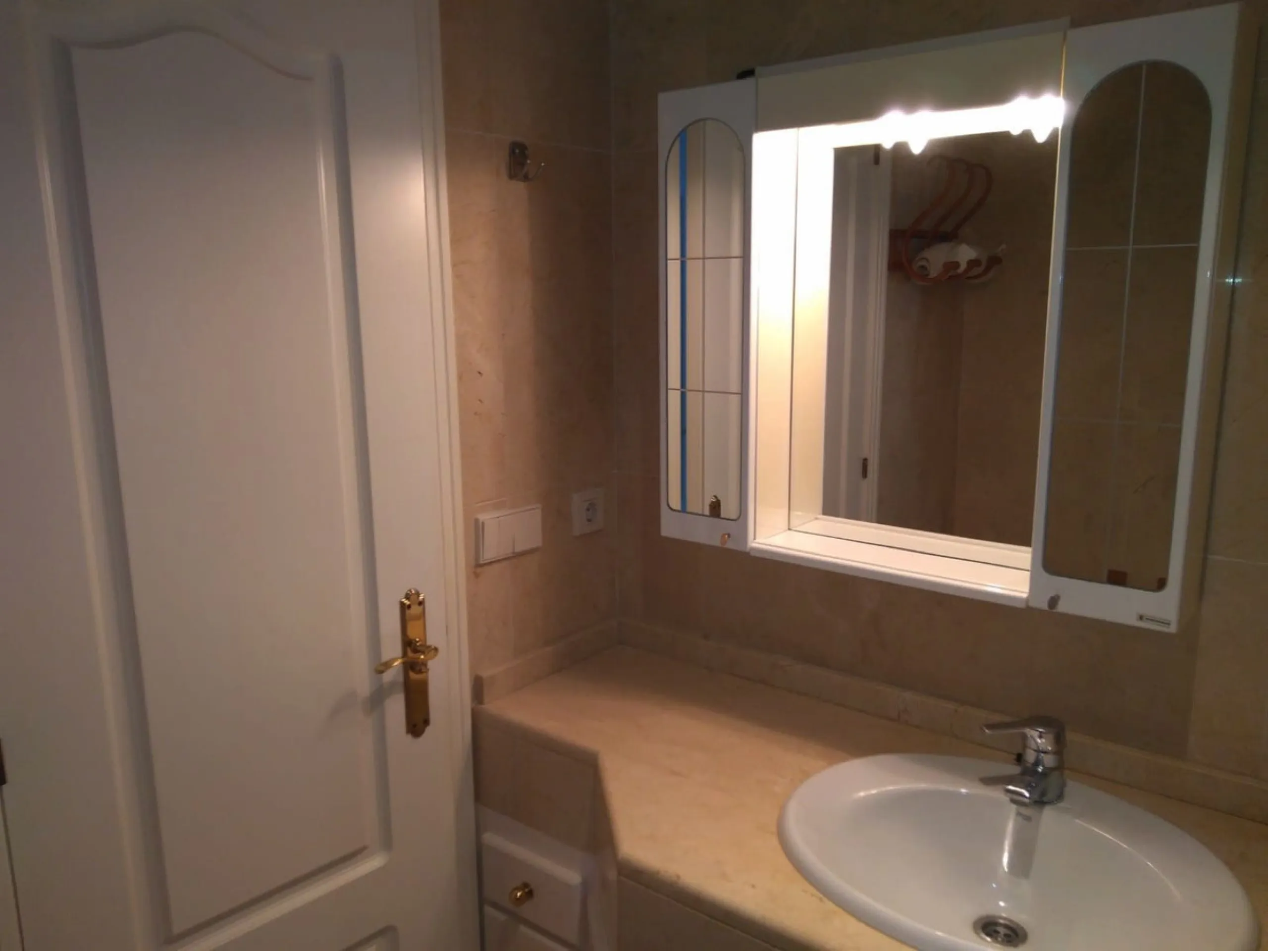 Unique 1-Bedroom Apartment in the Heart of Marbella – Steps from the Beach and Iconic Landmarks!