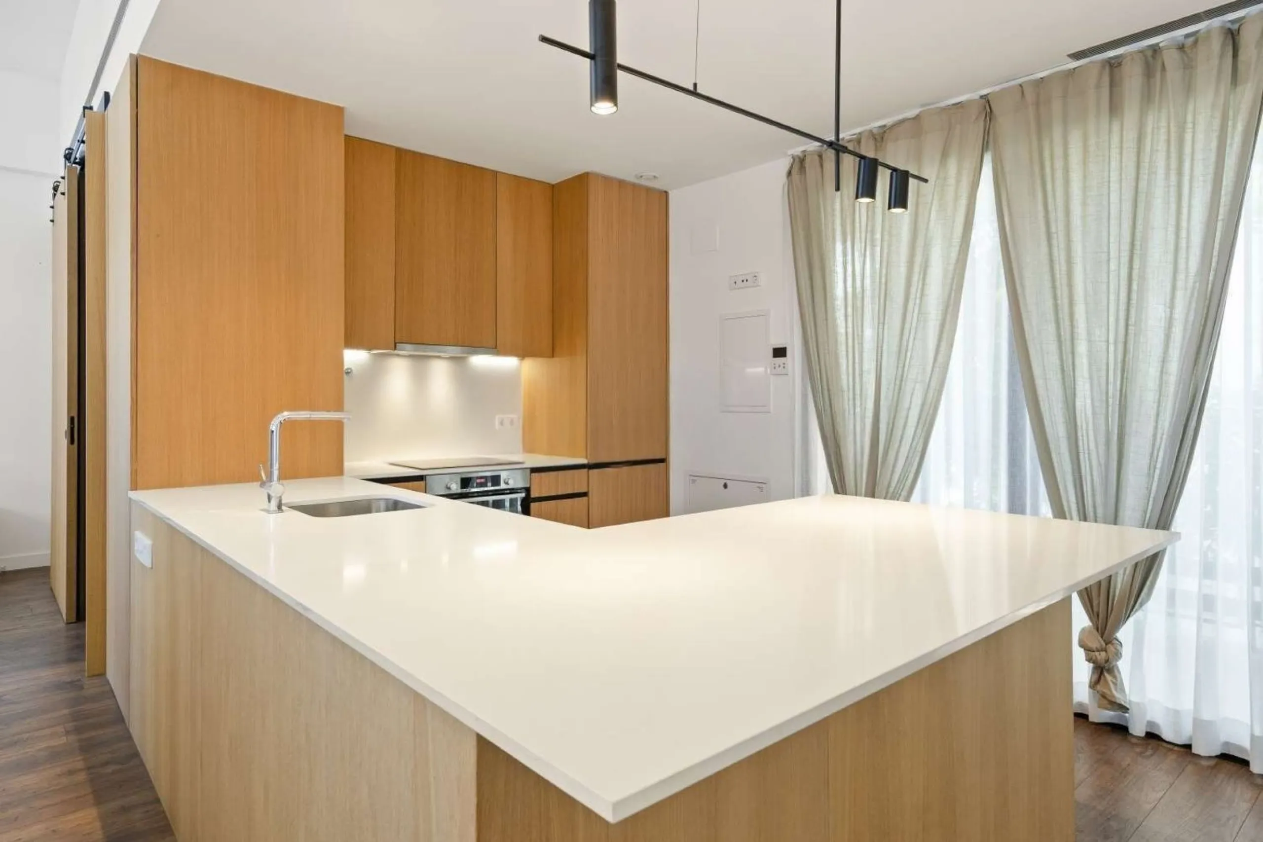 Industrial Loft with Private Rooftop Terrace in Poblenou, Barcelona