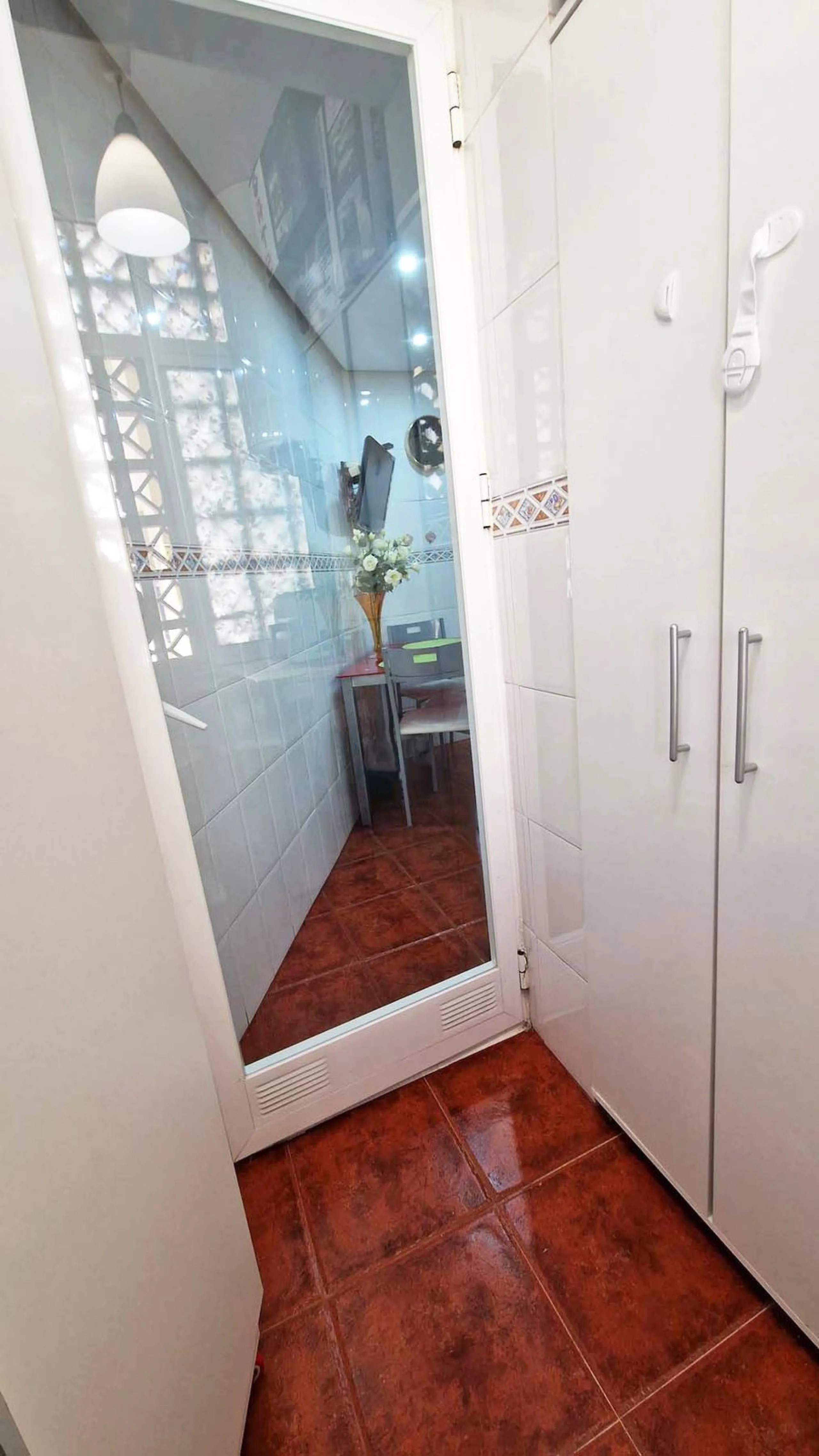 Apartment - Middle Floor Apartment в продаже в Benalmadena, Málaga. В доме 2 спален и 1 ванных комнат. Площадь дома 77 м²