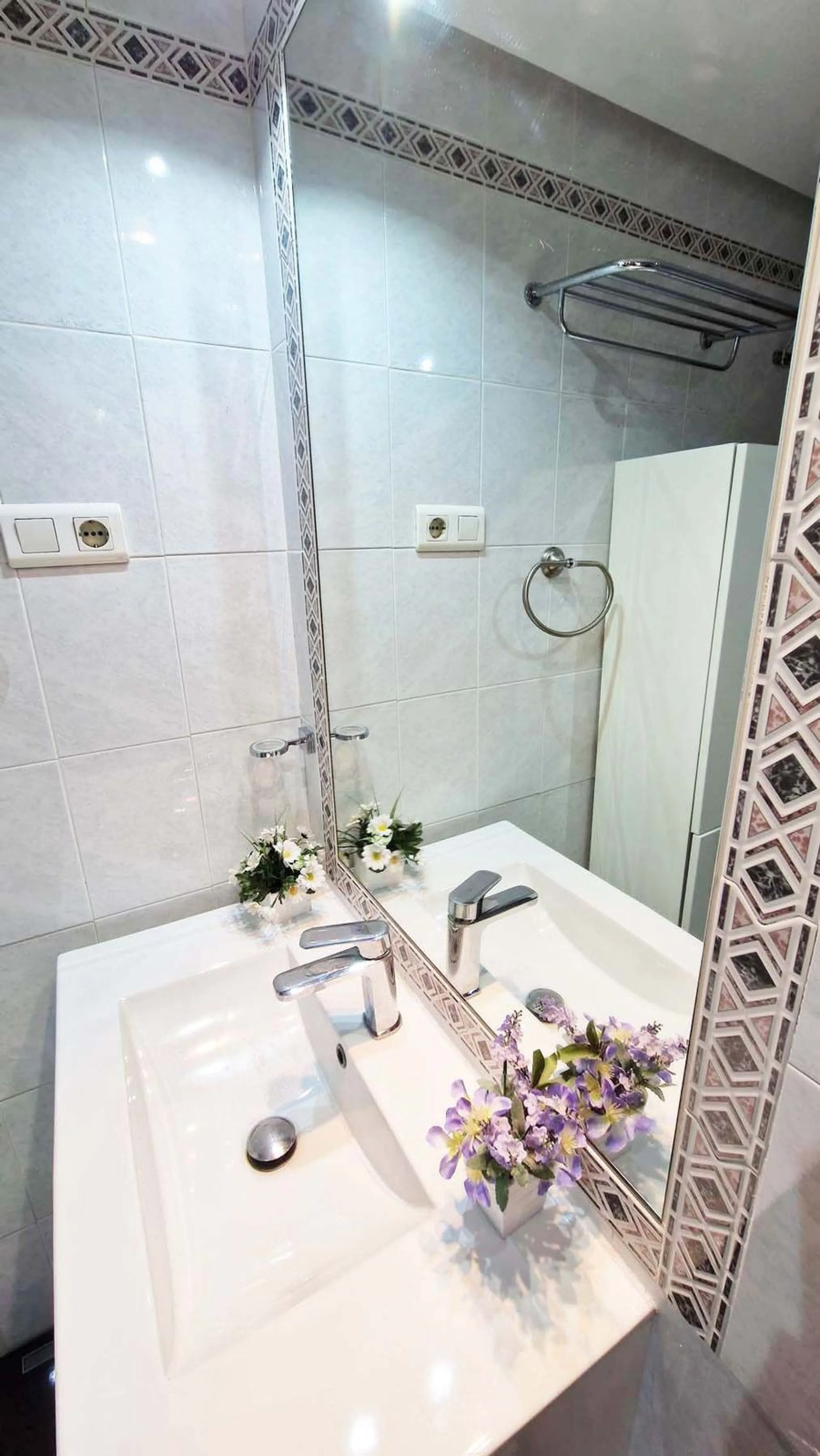 Apartment - Middle Floor Apartment в продаже в Benalmadena, Málaga. В доме 2 спален и 1 ванных комнат. Площадь дома 77 м²
