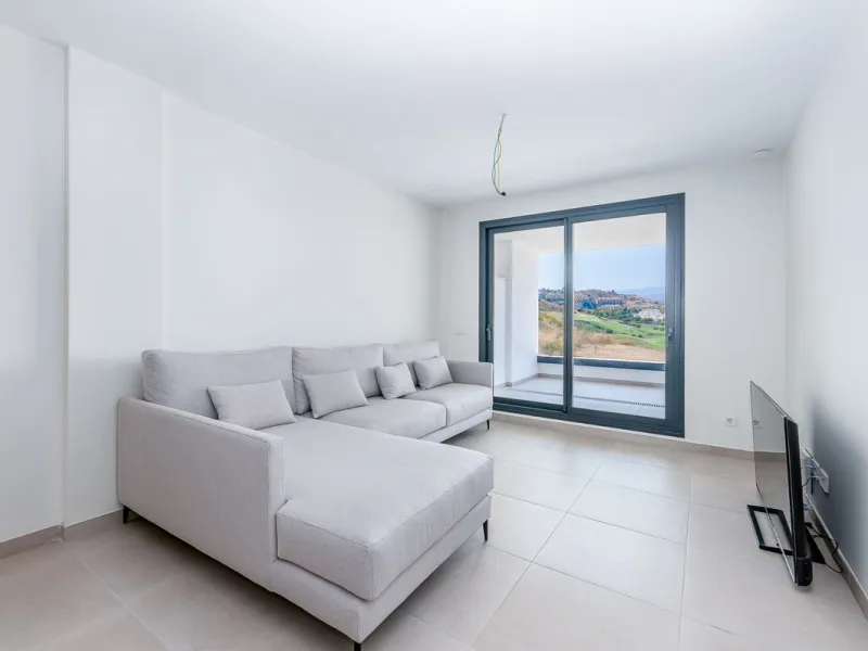 Modern newly build 2-bedroom apartment with golf & mountain Views