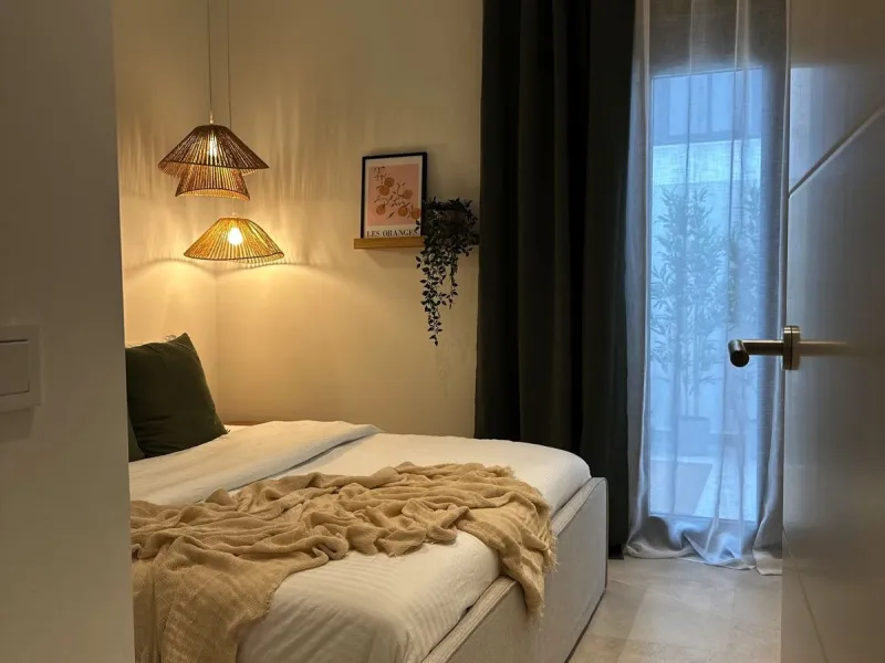 Brand New Fully Furnished 2-Bedroom Apartment in Puerto de Estepona – Just One Minute from the Beach!
