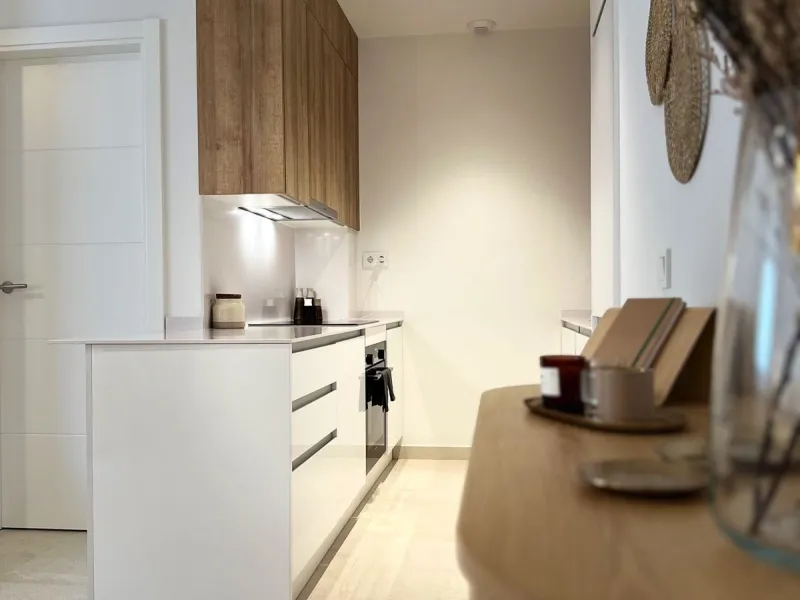 Brand New Fully Furnished 2-Bedroom Apartment in Puerto de Estepona – Just One Minute from the Beach!