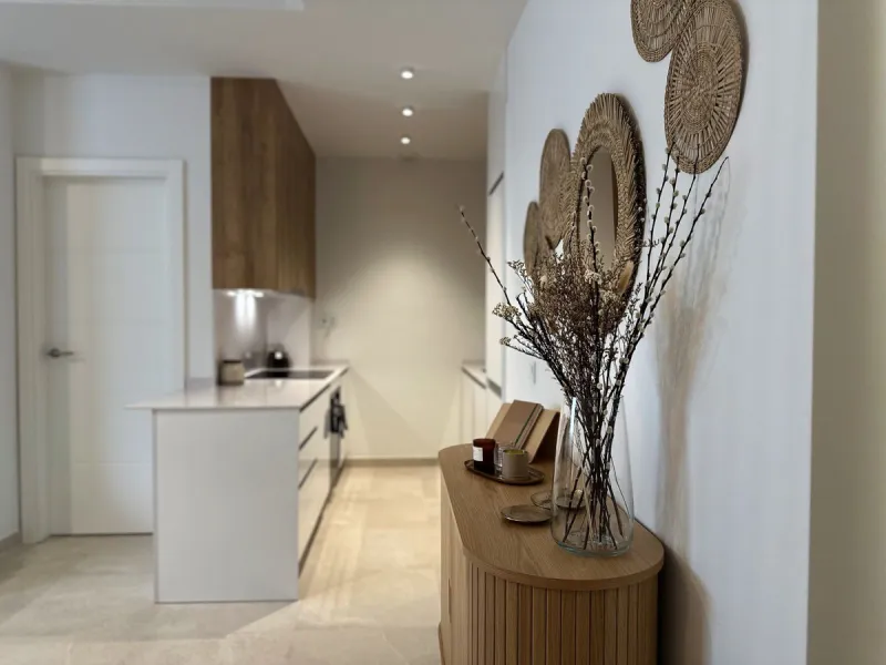 Brand New Fully Furnished 2-Bedroom Apartment in Puerto de Estepona – Just One Minute from the Beach!