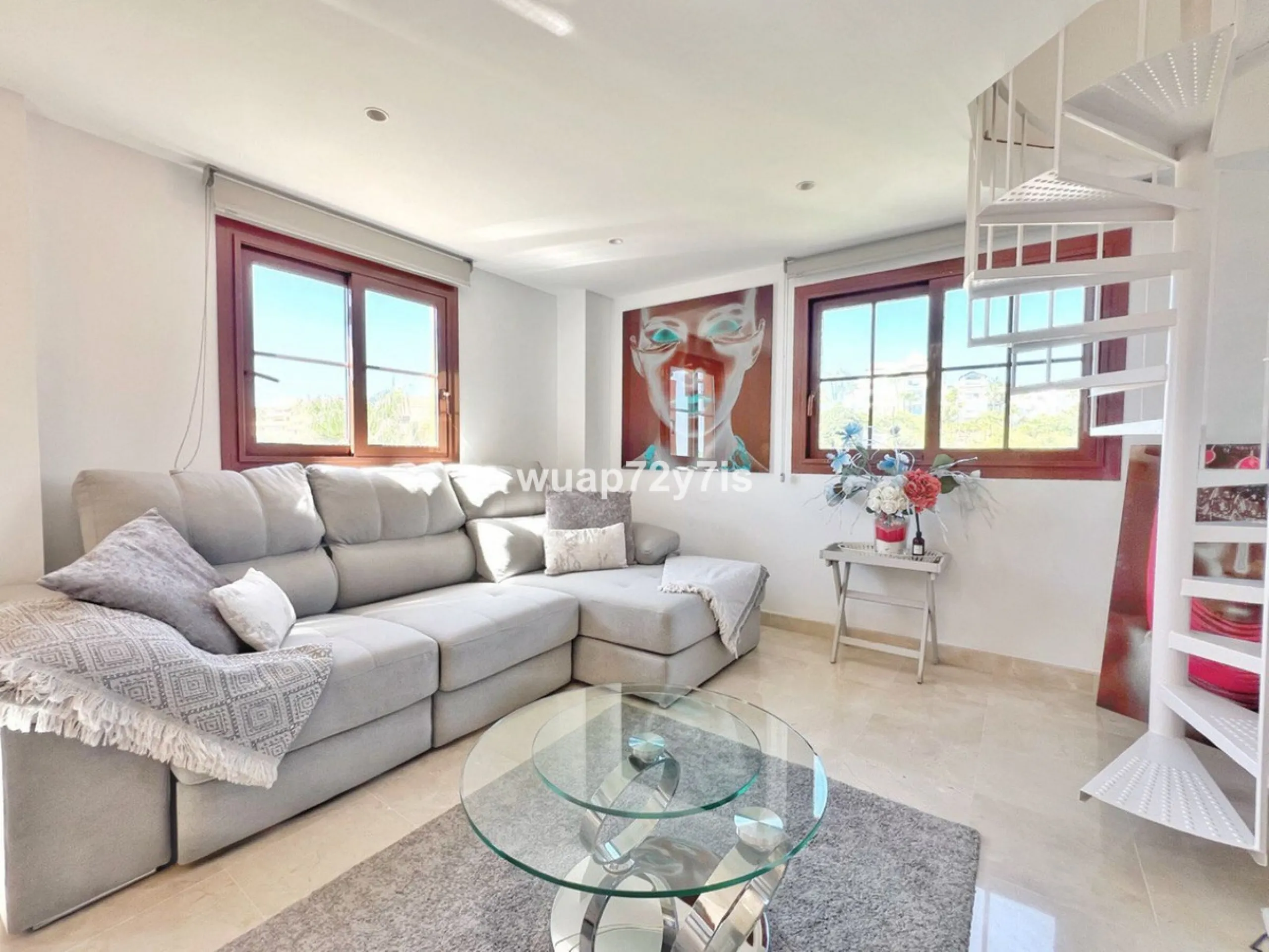 Apartment - Penthouse в продаже в Benahavís, Málaga. В доме 2 спален и 2 ванных комнат. Площадь дома 135 м²