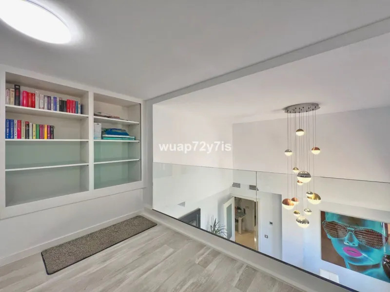 Apartment - Penthouse в продаже в Benahavís, Málaga. В доме 2 спален и 2 ванных комнат. Площадь дома 135 м²