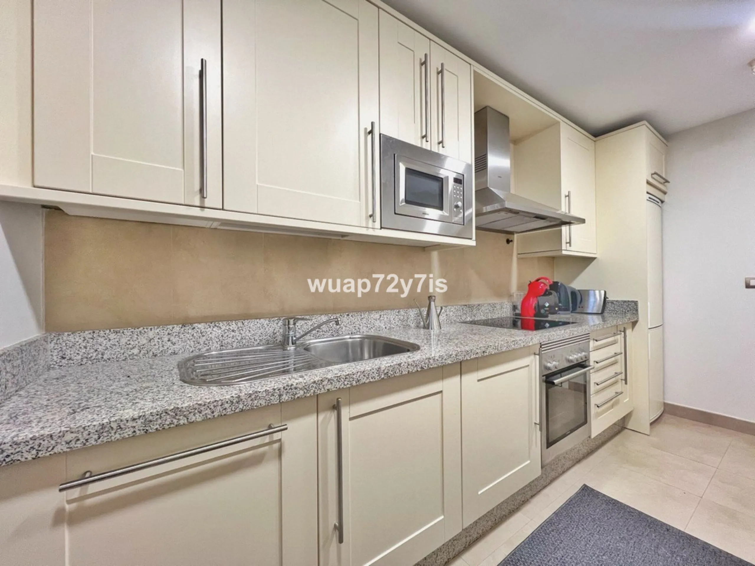 Apartment - Penthouse в продаже в Benahavís, Málaga. В доме 2 спален и 2 ванных комнат. Площадь дома 135 м²