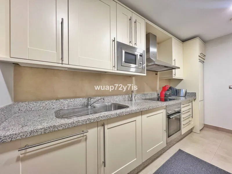Apartment - Penthouse в продаже в Benahavís, Málaga. В доме 2 спален и 2 ванных комнат. Площадь дома 135 м²