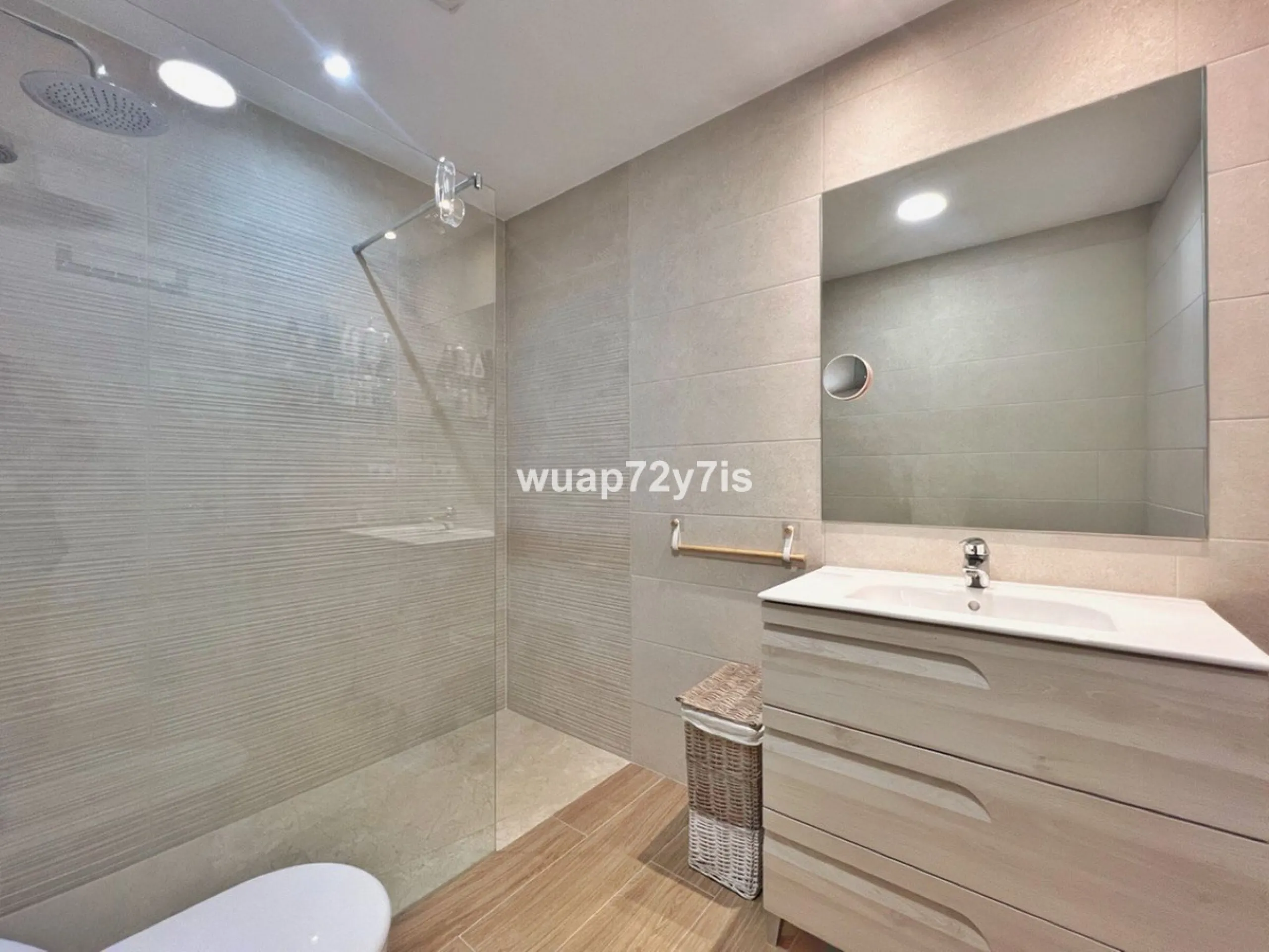 Apartment - Penthouse в продаже в Benahavís, Málaga. В доме 2 спален и 2 ванных комнат. Площадь дома 135 м²