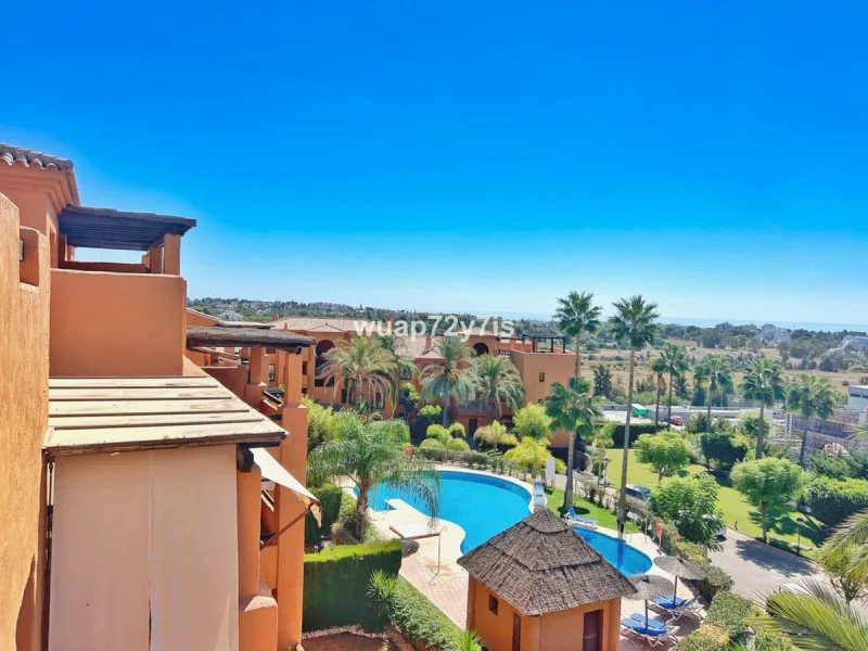 Apartment - Penthouse в продаже в Benahavís, Málaga. В доме 2 спален и 2 ванных комнат. Площадь дома 135 м²