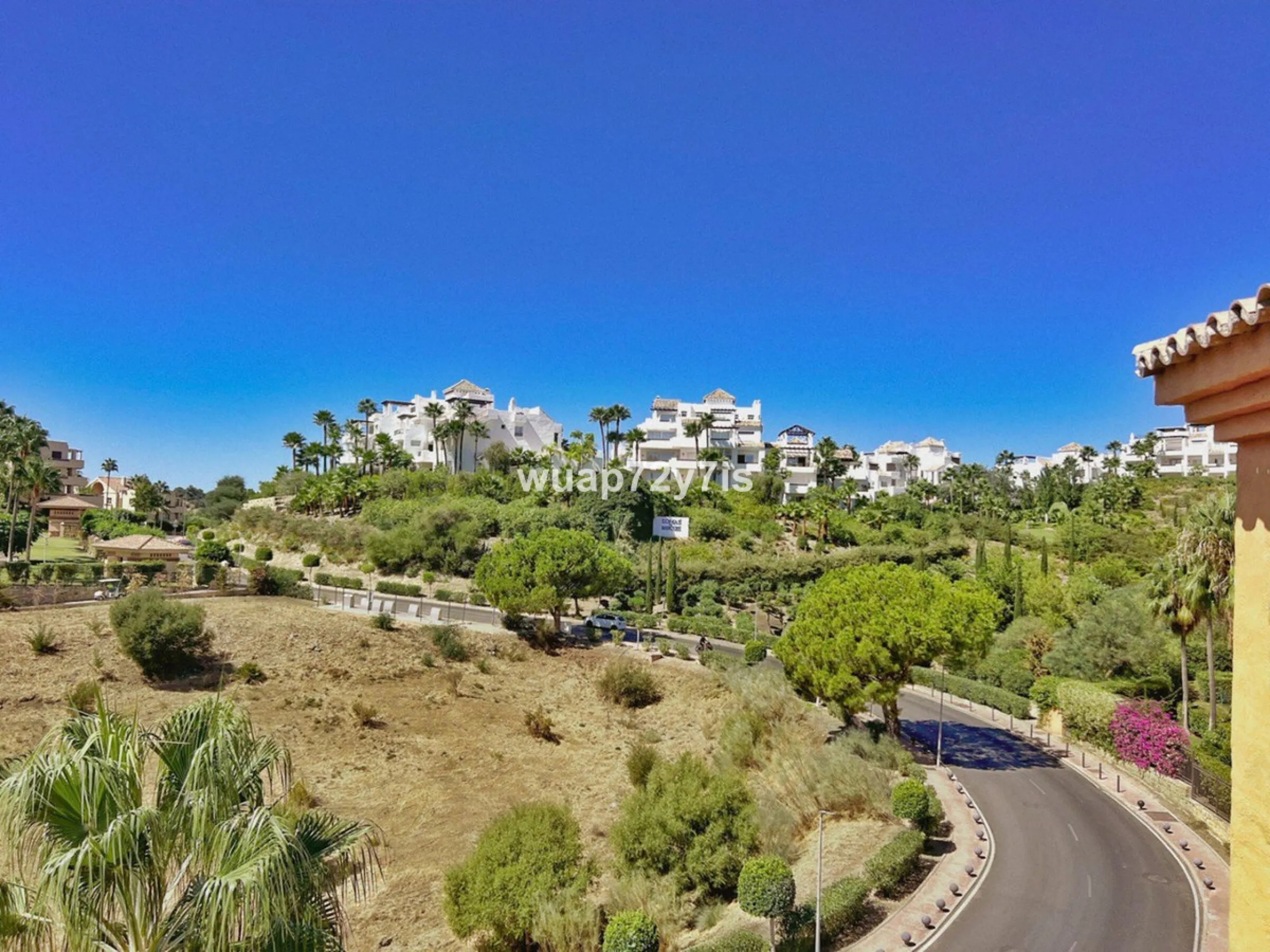 Apartment - Penthouse в продаже в Benahavís, Málaga. В доме 2 спален и 2 ванных комнат. Площадь дома 135 м²